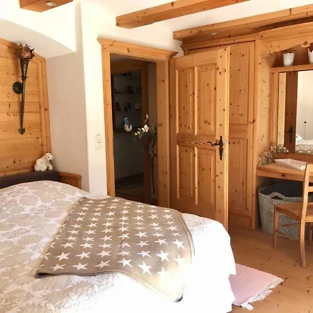 Haus Juna Apartman